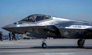 中国双六代舰载机曝光，2035年上舰时间确定，F-35C遭断代式碾压