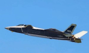 歼-20S指挥无人机猎杀预警机，印度边境挑衅遭降维打击