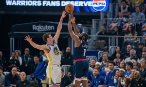 库里低配产出拿捏老头局 哈登下半场隐身顽疾又犯了？