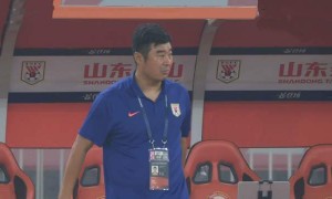 原创 
            李小恒归队+高准翼复出，泰山队出征客场，6大后卫齐整，为韩鹏拼三分