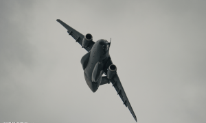 巴西航空工业公司开始为荷兰生产首架C-390中型运输机，共订购5架