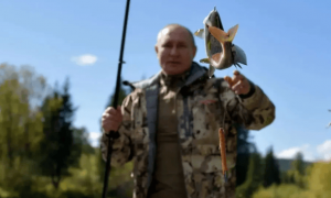 北约对俄军开火，多架军机被击落，美防长打给中方，董军防长果断划下红线