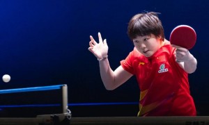 原创 
            直落三盘横扫日本队！国乒夺亚锦赛女团冠军，两年后再次捧杯