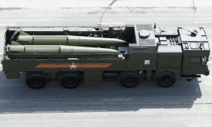 运20突降莫斯科，美媒大为紧张，普京说的秘密武器，难道要来了？