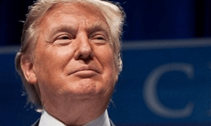 中美传出消息，中美现任防长首次视频通话，中方口气出奇强硬，特朗普只剩下一条路可走