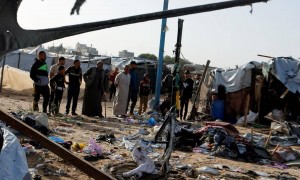 6秒轰塌20层地标，以军爆破战术背后，加沙平民的生死逃亡