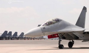 央视官宣：歼-16可挂载副油箱！网友：航程加到7000公里有必要？