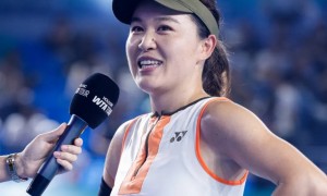 原创 
            2-1爆冷！朱琳逆转小米拉，第3次击败TOP10，31岁再进8强，厉害