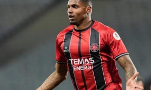 原创 
            又一个扎哈维！前英超锋霸在中超爆发：半赛季10球破纪录！