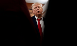 美国改口了，不承认“台湾地区属于中国”，关键时刻董军防长发出统一强音：解放军随时准备着！